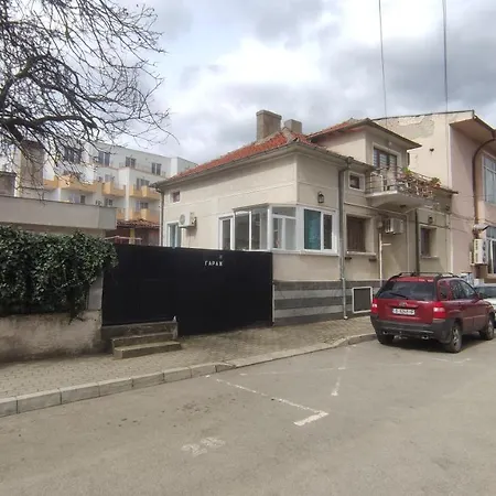 радеви Vendégház