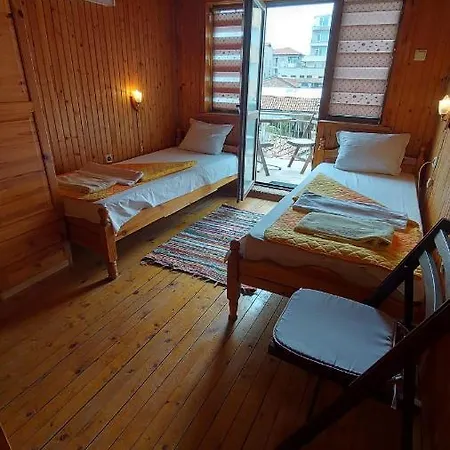 радеви Vendégház Obzor